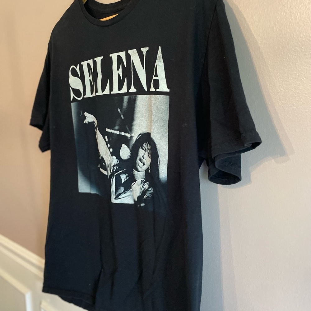SOLD ❌ Selena Official Merchandise Shirt, Size XL - Picture 3 of 4